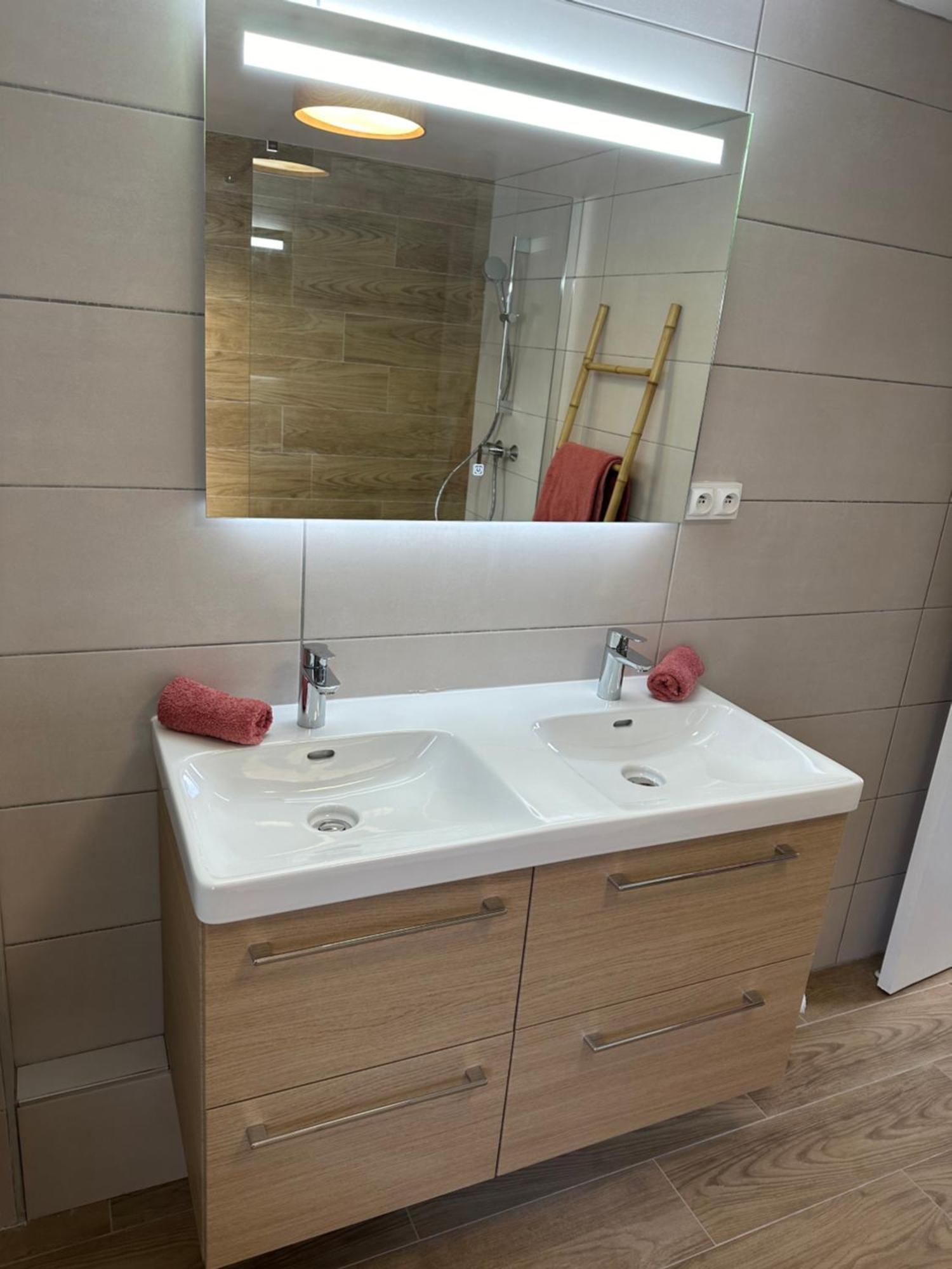 Maison Nombreux Couchages, 13 Lits, 3 Sdb, Exterieur ブールジュ エクステリア 写真